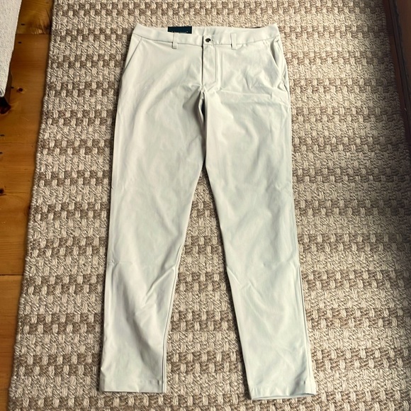 Lululemon ABC Slim-Fit Trouser
Warpstreme, 34x34 - Picture 10 of 11